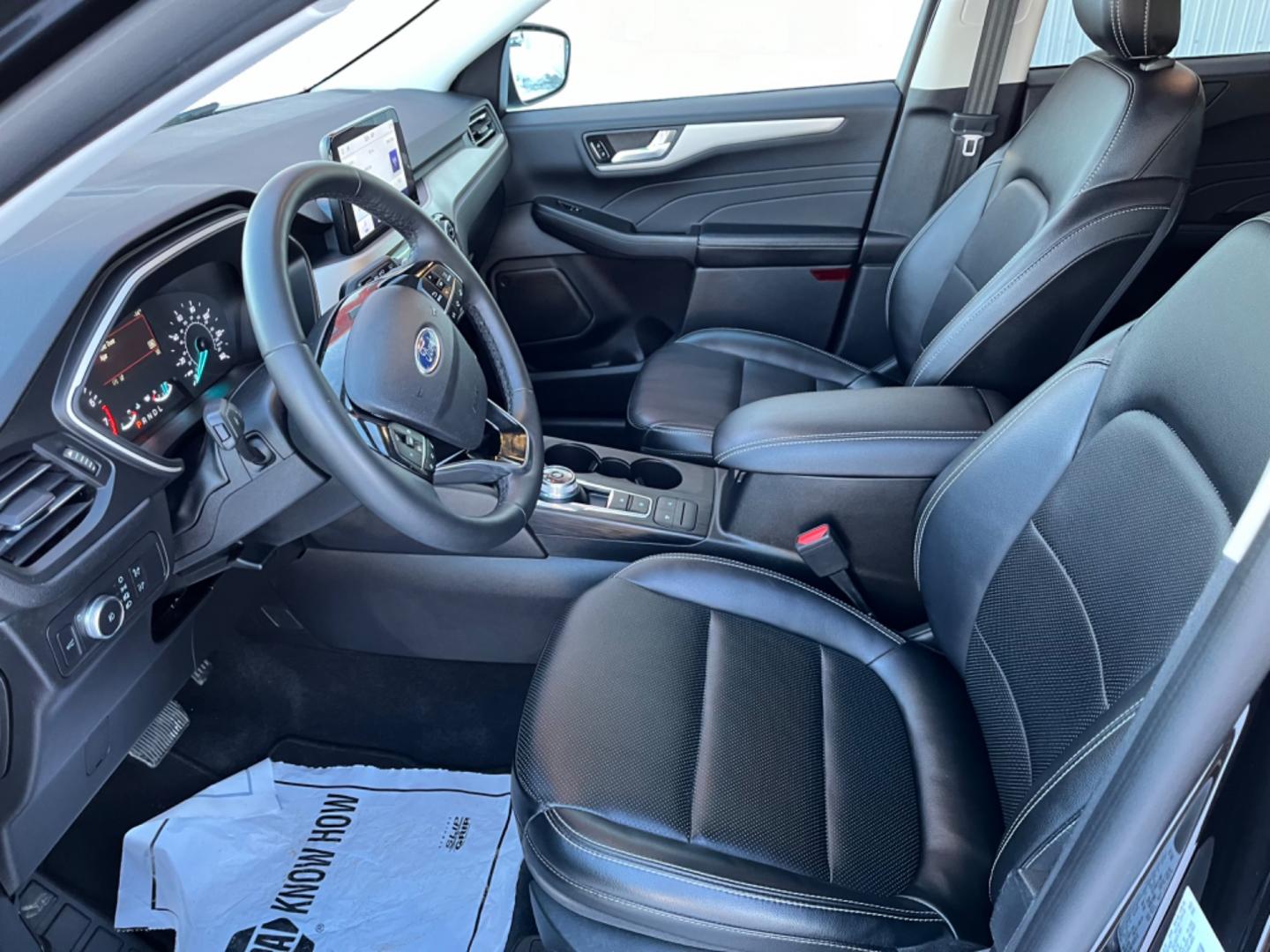 2022 BLACK /black leather FORD ESCAPE SEL (1FMCU9H66NU) with an 1.5L engine, Automatic transmission, located at 1960 Industrial Drive, Wasilla, 99654, (907) 274-2277, 61.573475, -149.400146 - Photo#11